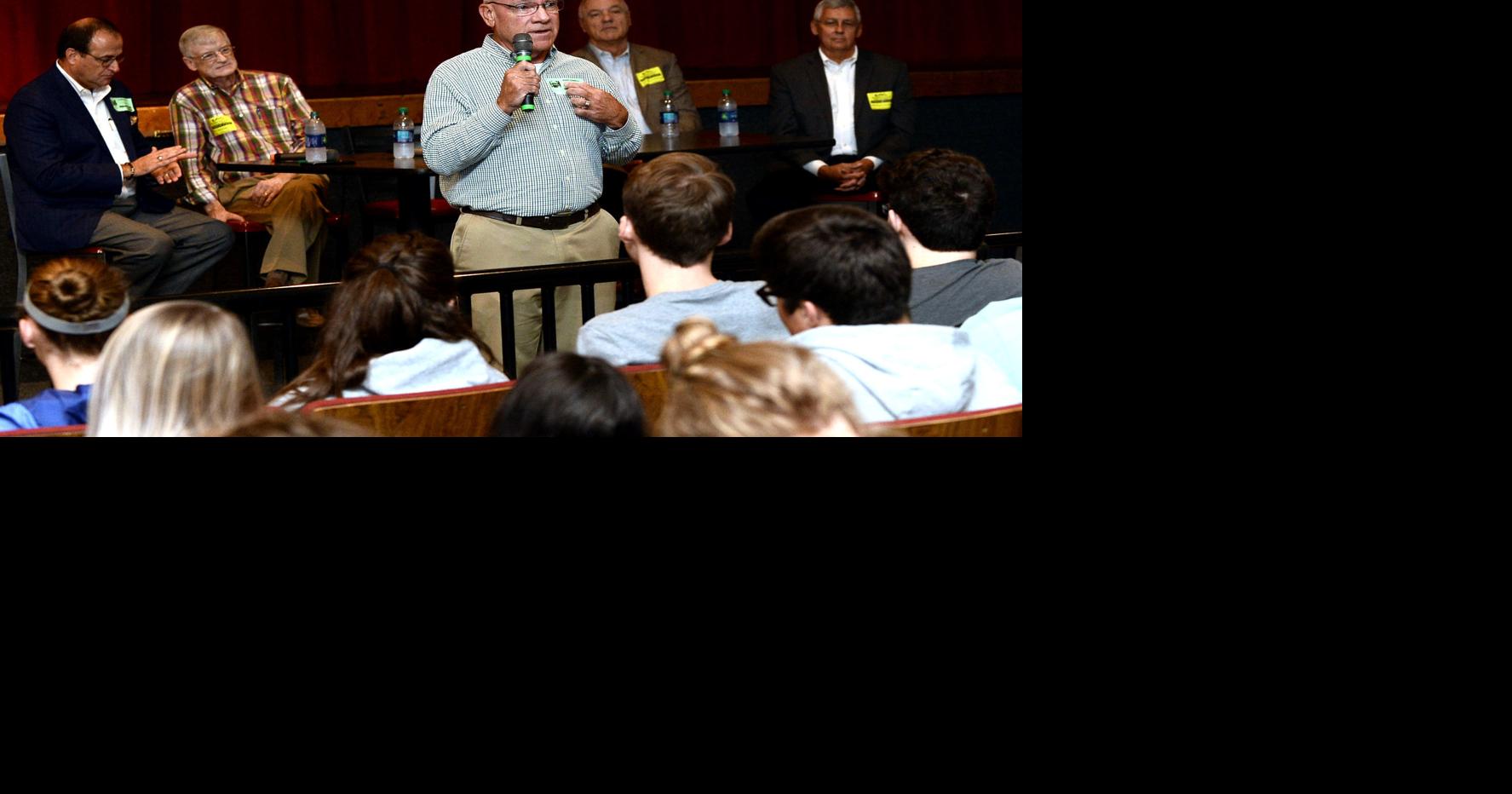 Maryville High School alumni drum majors lead today's students through