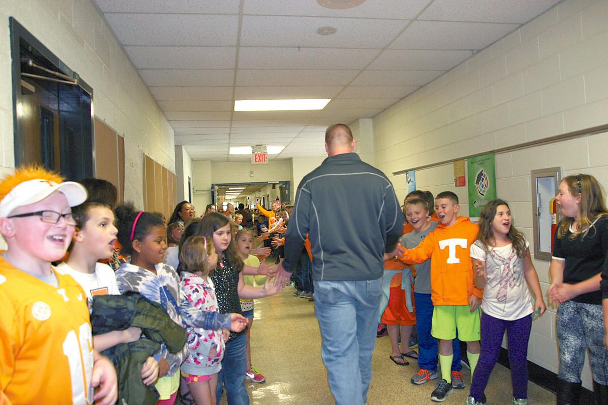 Vol recruit visits Lanier Elementary School | Community | thedailytimes.com