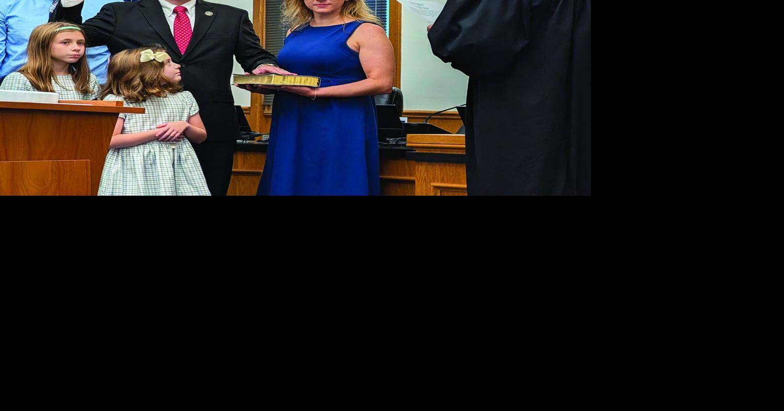 Blount County officials take oaths of office