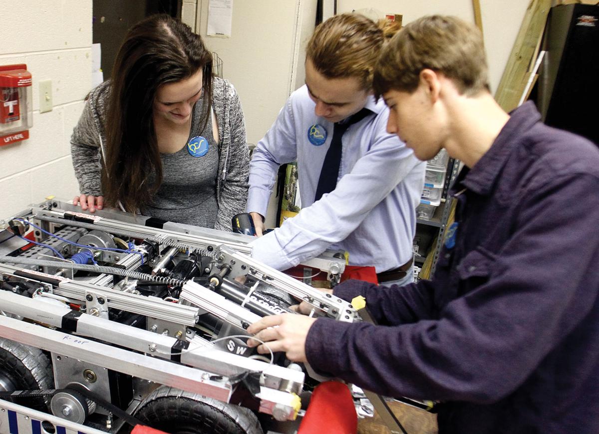 Students from across county join for robotics Students from across county join for robotics