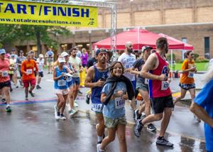 Nearly 250 participate in 48th Scholars Run at Maryville College