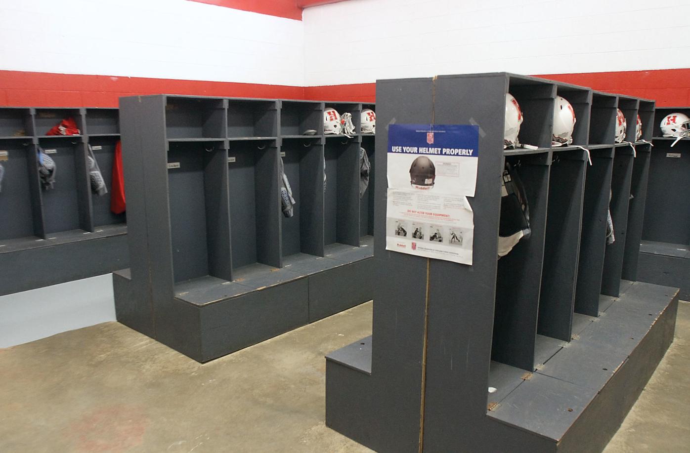 Blount County Schools Stadium Repairs Wont Fix Locker Rooms News 
