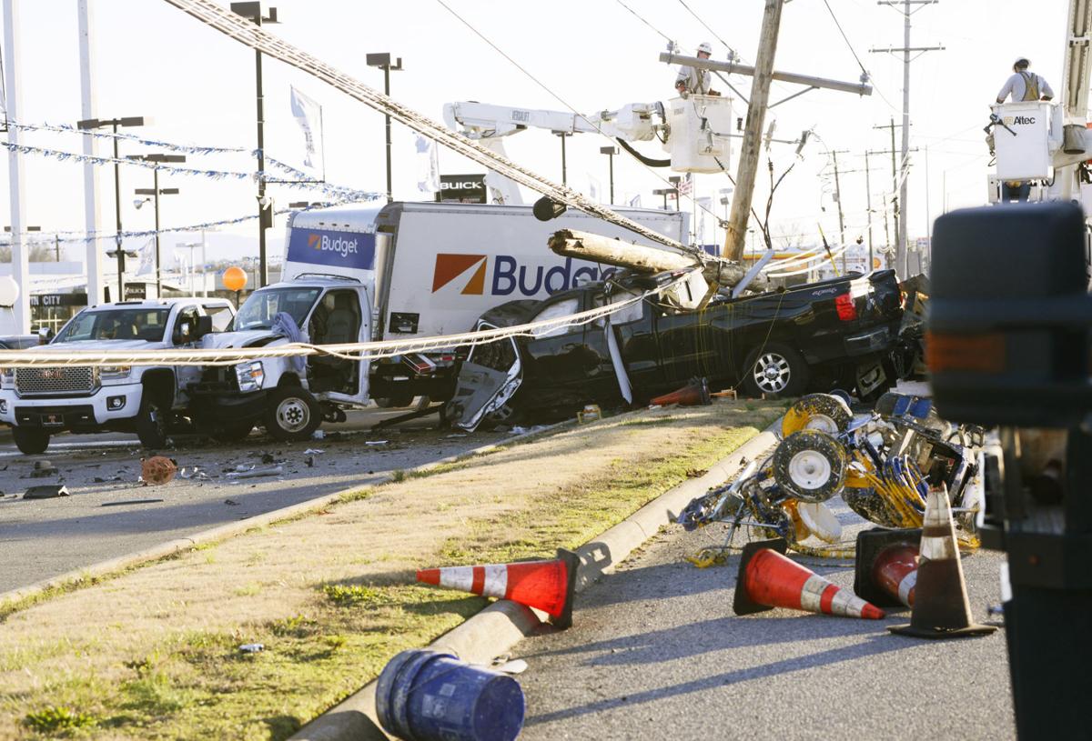 Severalvehicle accident on Alcoa Highway slows traffic to crawl News