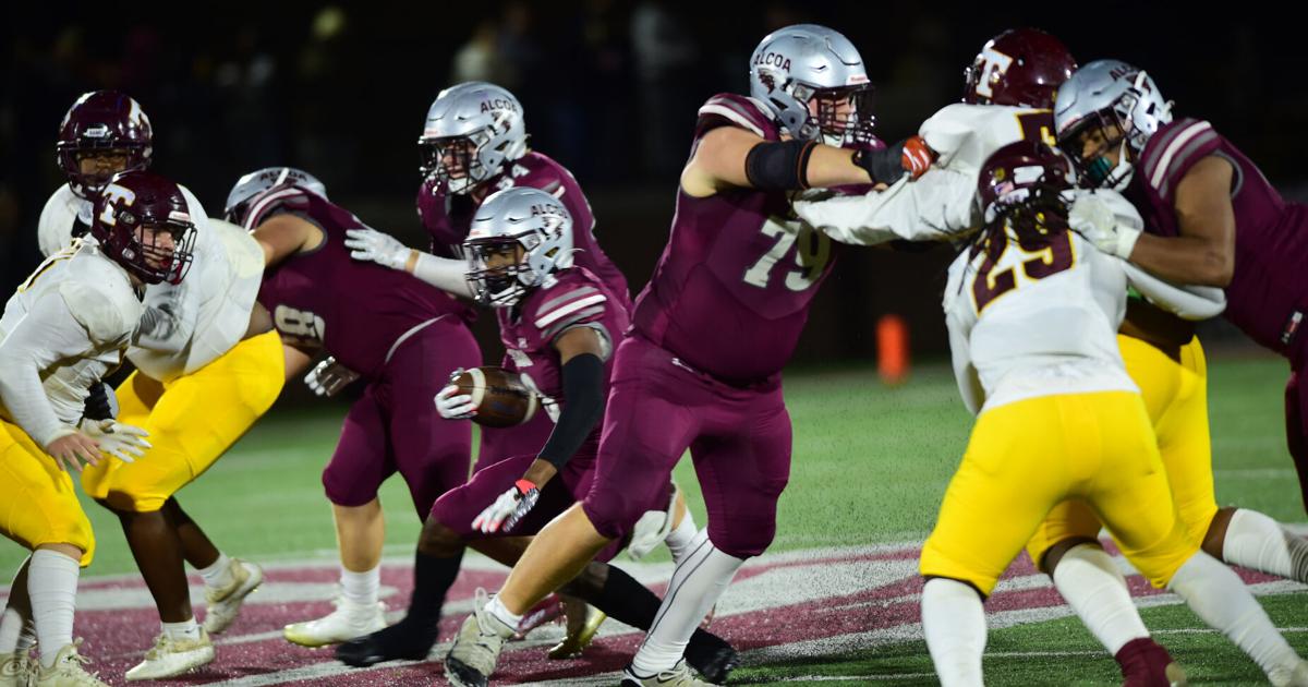 Alcoa’s offensive line dominant on the field, close off it | Sports ...