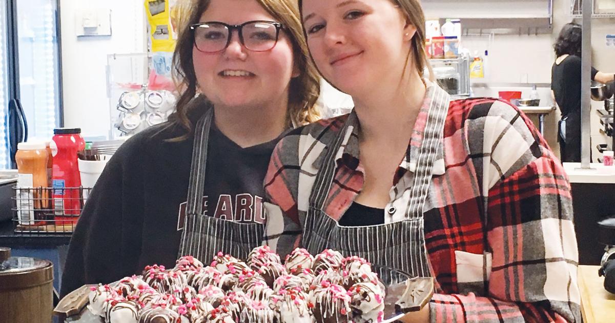 William Blount High School culinary arts students prepare Valentine’s Day treats | News