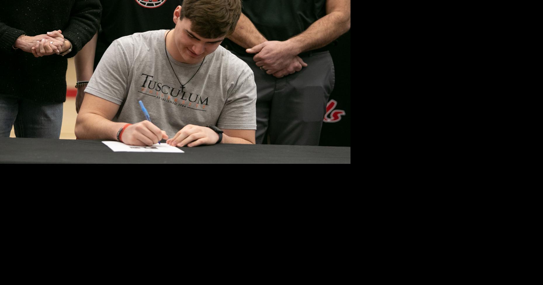Maryville's Henry Chambers signs with Tusculum football | Sports ...