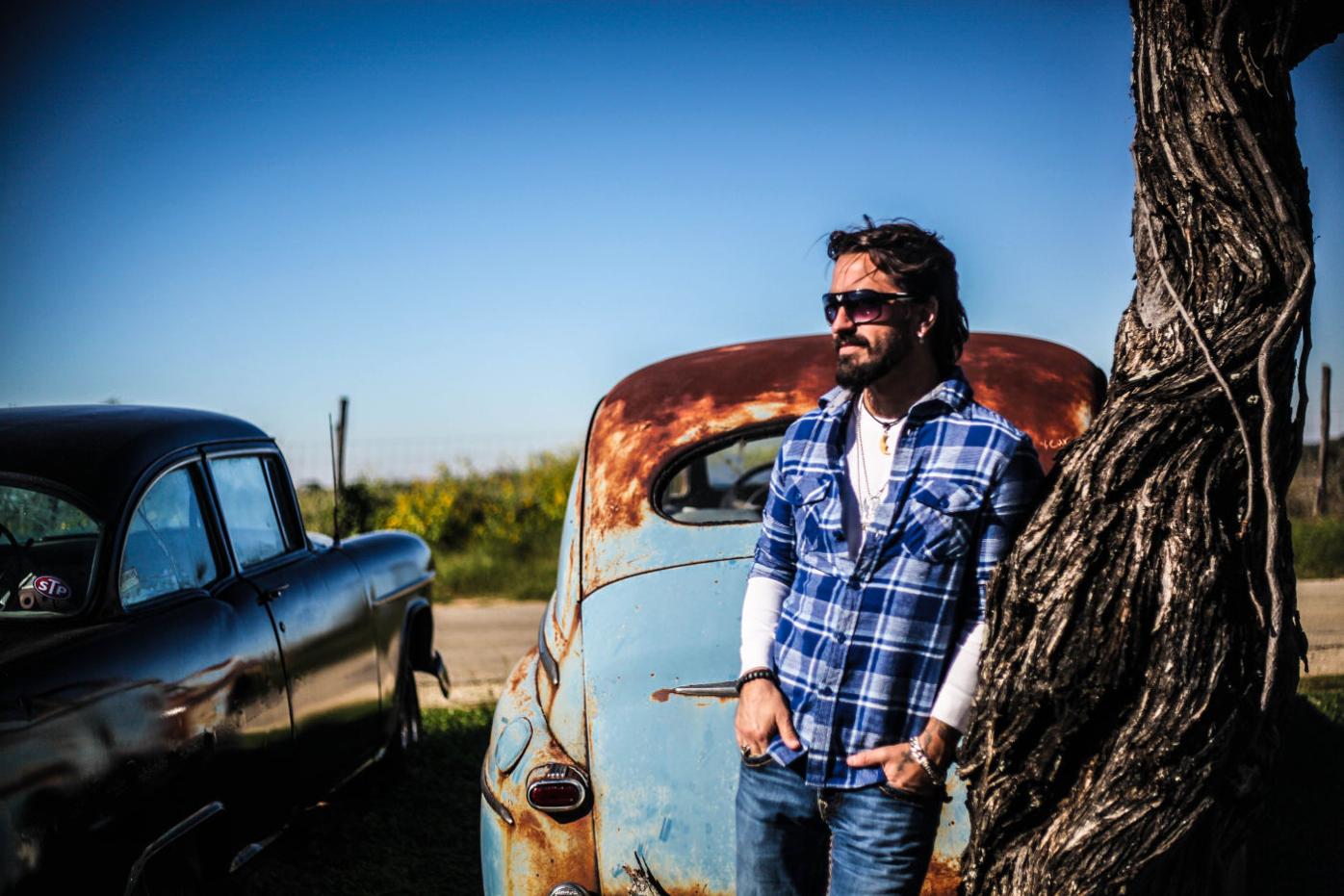 Cody Canada Reboots The Departed With Some Hippielovepunk Entertainment Thedailytimes Com Them boys from oklahoma roll their joints all wrong they're too damn skinny or way too long i ain't no holy roller so i just use a bong them boys from oklahoma roll their joints all wrong. the daily times