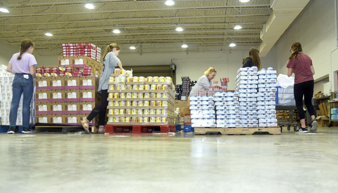 Christmas Clearing House 2022 Blount County Information Banner Year: Epf Ends Successful Campaign With Record Kickoff For 2022 |  News | Thedailytimes.com