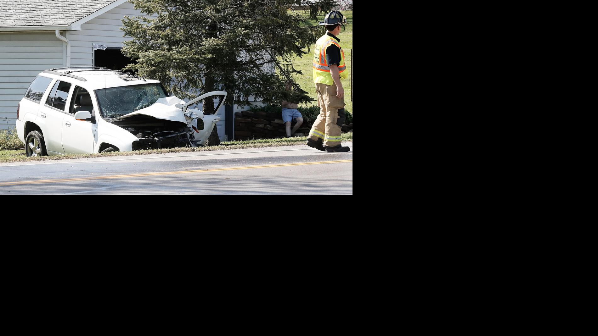 Driver pinned in vehicle following Louisville crash News