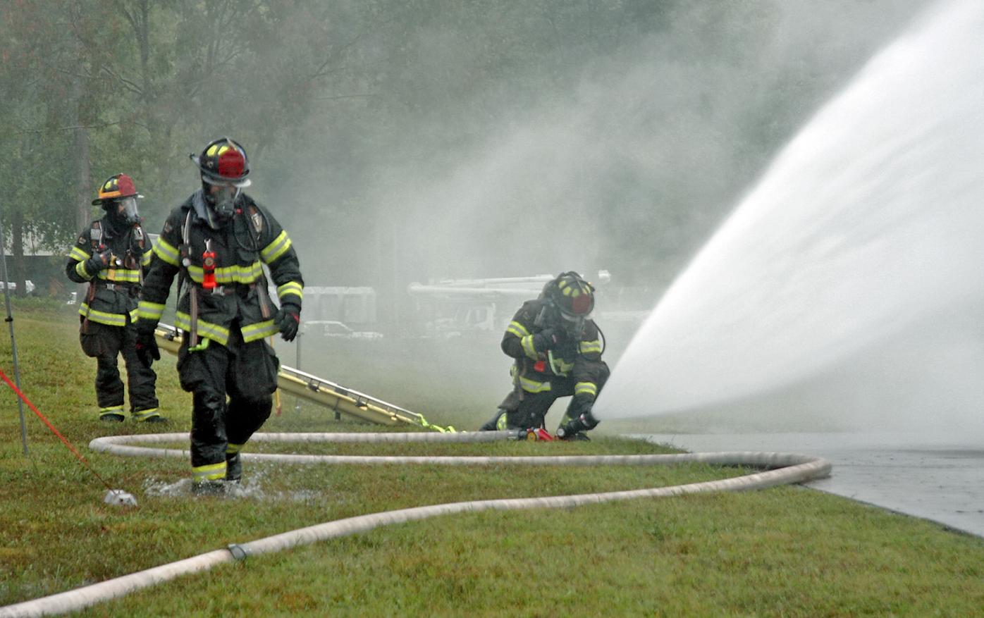 First Responders Partake In Rainy Hazardous Materials Drill News Thedailytimes Com