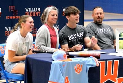 WB's Ethan Miller signs