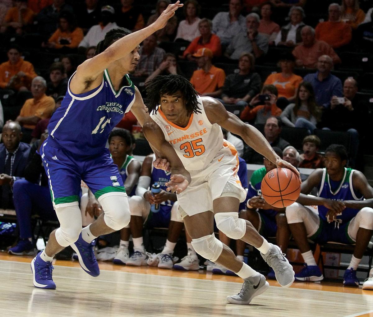 Tennessee S Yves Pons Set To Return Against South Carolina After