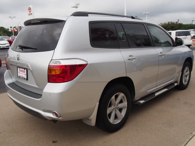 Atkinson Toyota Bryan >> 2010 Classic Silver Metallic Toyota Highlander - The Eagle ... Atkinson Toyota Bryan >> 2010 Classic Silver Metallic Toyota Highlander - The Eagle ...