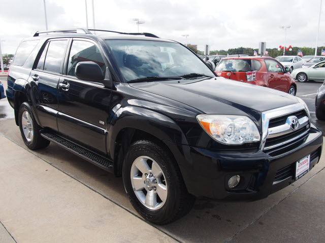 2007 Black Toyota 4Runner - The Eagle: Suv