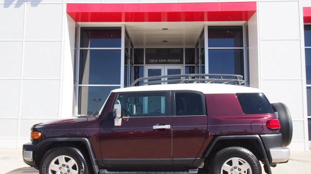 2007 White Black Cherry Pearl Toyota Fj Cruiser Cars Theeagle Com