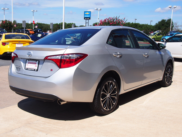 2014 Classic Silver Metallic Toyota Corolla - The Eagle: Sedan