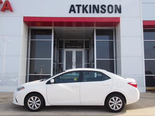 2014 Super White Toyota Corolla | Sedans | theeagle.com