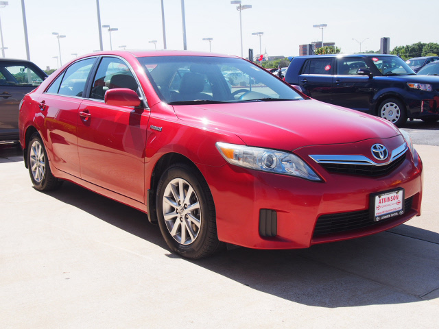2010 Barcelona Red Metallic Toyota Camry Hybrid Sedans Theeagle 2010 Barcelona Red Metallic Toyota Camry Hybrid