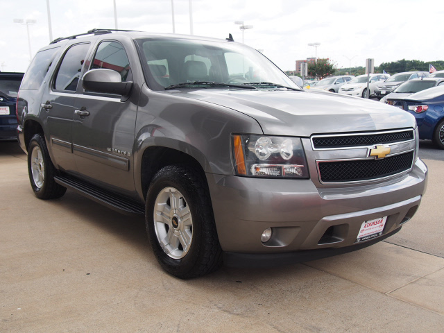 09 Silver Birch Metallic Chevrolet Tahoe Suvs Theeagle Com