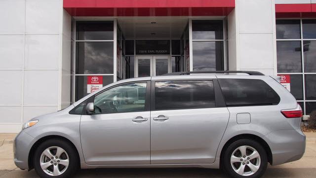 2015 Silver Sky Metallic Toyota Sienna Vans Theeagle Com