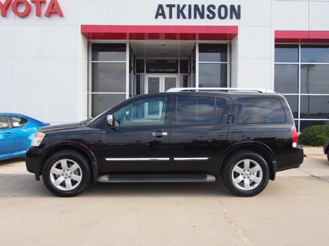 2011 nissan armada black