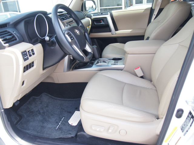 2012 Blizzard Pearl Toyota 4Runner | SUVs | theeagle.com