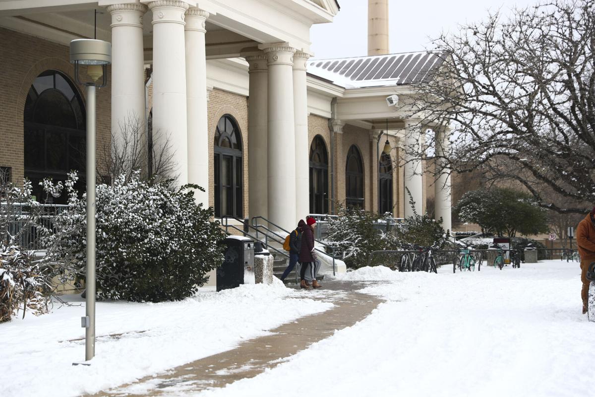 Second day of rolling outages keeps many in Bryan-College ...