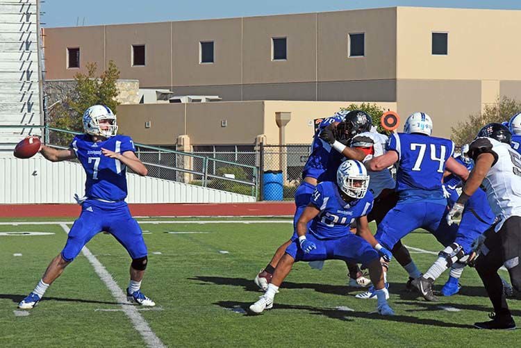 No. 20 Blinn football team beats New Mexico Military Institute to