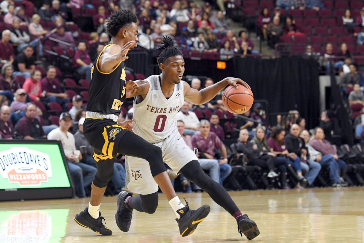Dj Hogg Helps Texas A M Men S Basketball Team Beat Northern Kentucky Aggie Sports Theeagle Com