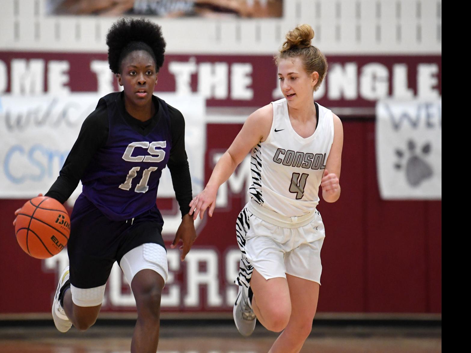 College Station Girls Basketball Team Beats A M Consolidated 60 43 Sports Theeagle Com