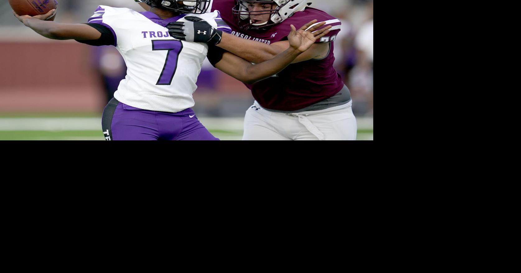 DT Joey Lightfoot filling multiple roles for A&M Consolidated football team