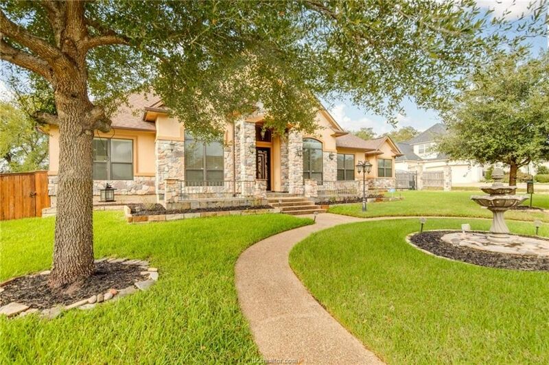 4 Bedroom Home in College Station 740,400