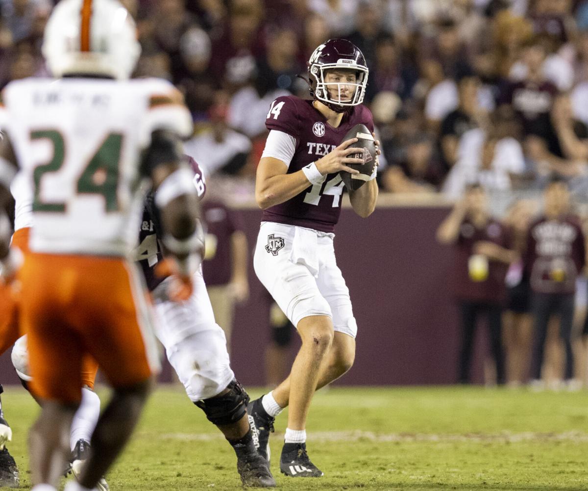 Max Johnson throws 2 TD passes for Texas A&M in 34-22 win as