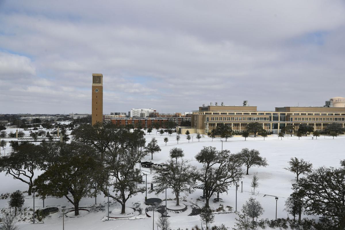 Second day of rolling outages keeps many in Bryan-College ...