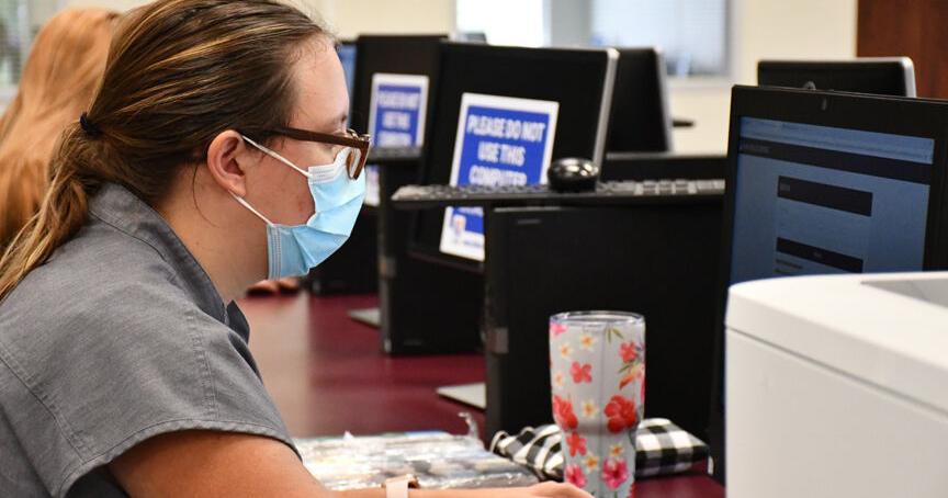 Blinn Transcript Order Students, staff reflect on first day at Blinn