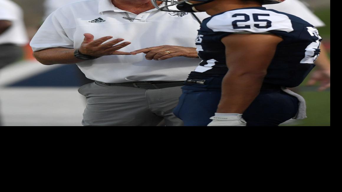 High School Football Notebook Bryan Opens District 14 6a On Verge