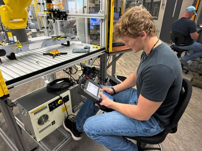 TSTC expands robotics program to Williamson County to fill regional manufacturing jobs