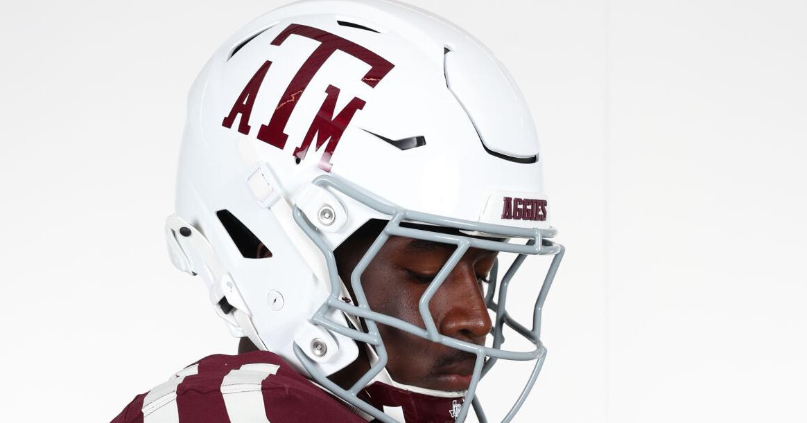1975 throwback uniform worn vs. Florida