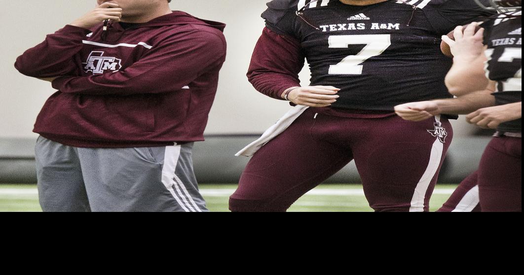 Former Texas Aandm Oc Jake Spavital Returns To Kyle Field As Texas State Head Coach 3055