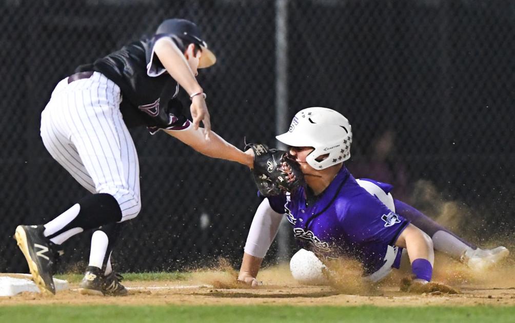 Hamilton helps A&M Consolidated baseball team beat College Station 2-1