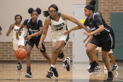 Deondra Young Tianna Mathis Spark Key Run As Rudder Girls Beat