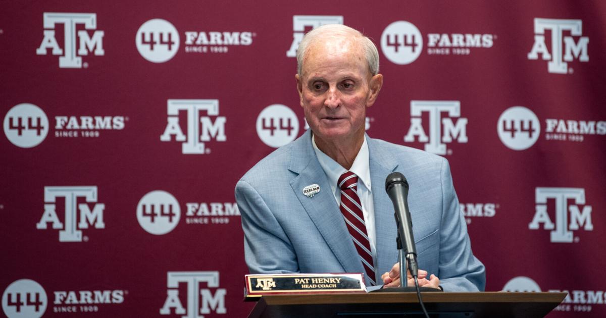 Photos: Coach Pat Henry Retirement Press Conference
