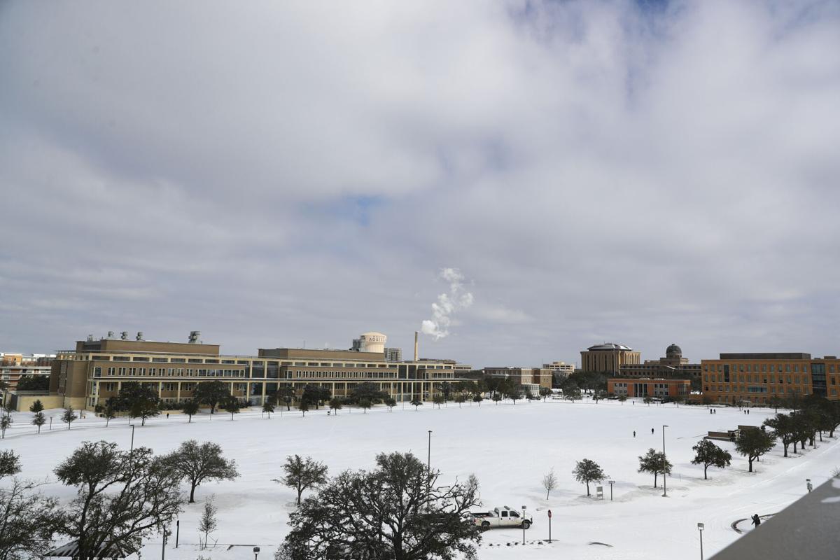 Second day of rolling outages keeps many in Bryan-College ...