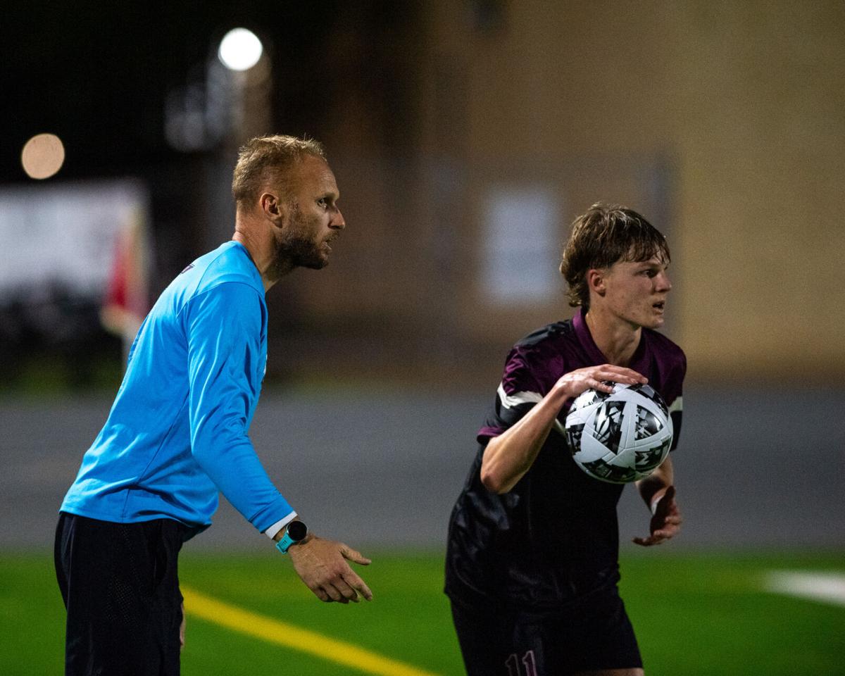 Consol soccer ready for resilient Angleton in regional final
