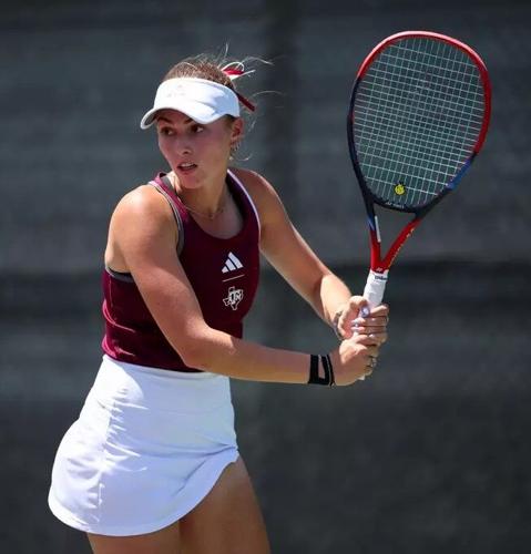 Texas A&M women's tennis replaces Georgia at No. 1