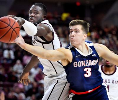 Gilder Returns To Lead Gonzaga Men S Basketball Team Past Texas