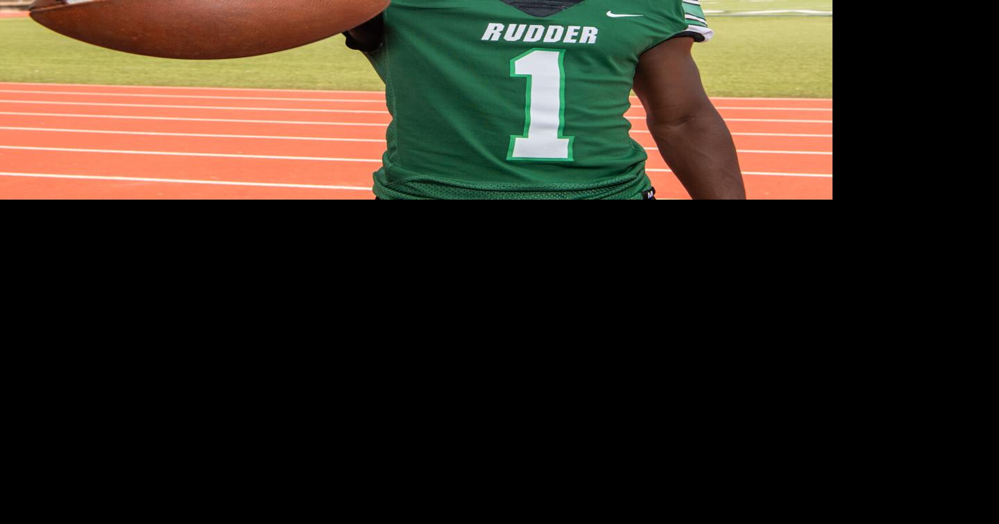 Rudder gets first victory with dominating effort against Elgin