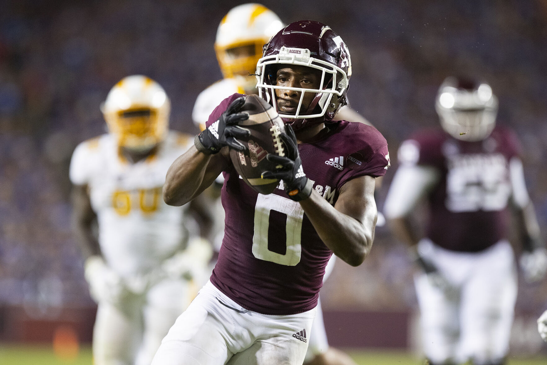 Texas A&M WR Ainias Smith, DL McKinnley Jackson Declare For NFL Draft