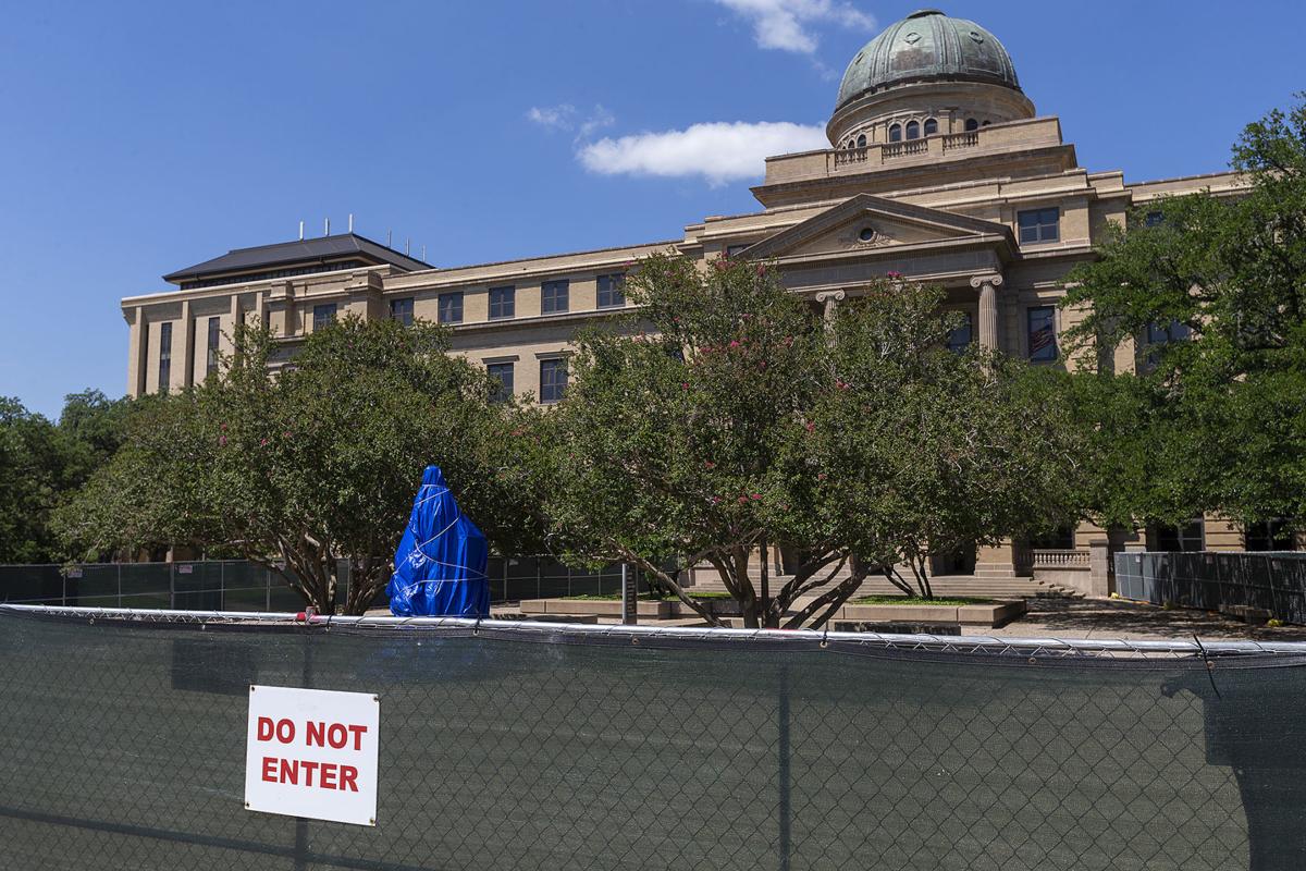 Texas A M will form commission to consider future of Sul Ross statue