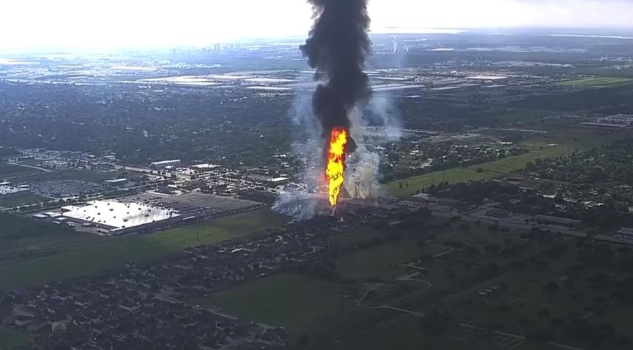 Pipeline fire explosion